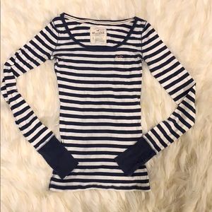 Women size S Hollister shirt